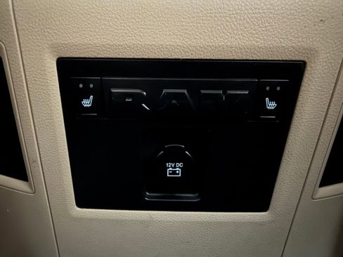 Used 2017 RAM 3500 Laramie Longhorn image 30