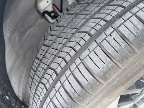 Used 2025 Hyundai Kona Limited AWD/4WD image 4