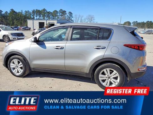 Used 2019 Kia Sportage LX image 3