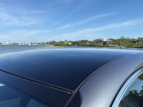 Used 2023 Cadillac Lyriq 2WD image 5