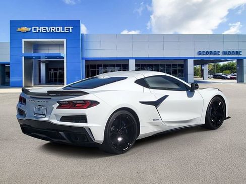 New 2026 Chevrolet Corvette E-Ray w/ ZER Performance Package image 4