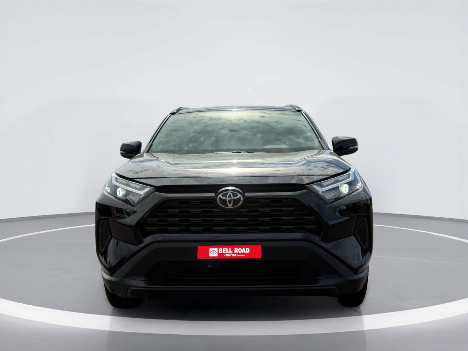 Used 2025 Toyota RAV4 XLE FWD image 7