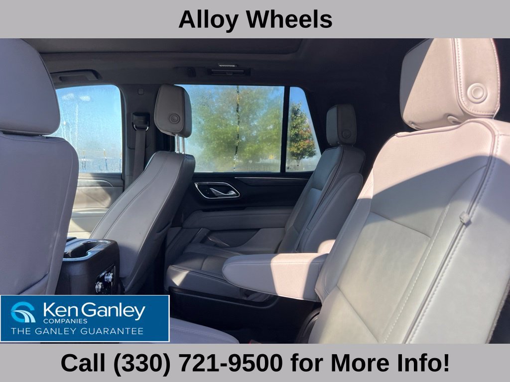 Used 2023 GMC Yukon SLT w/ SLT Premium Package AWD/4WD image 10