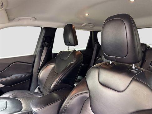 Used 2022 Jeep Cherokee Latitude image 22