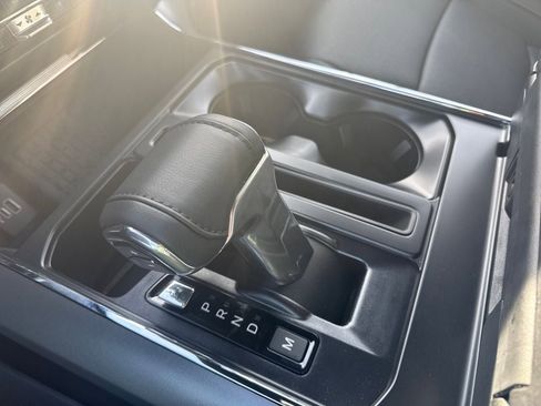 New 2025 Ford F150 Lariat w/ Equipment Group 502A High image 6