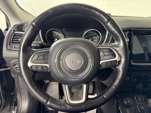 Used 2018 Jeep Compass Limited w/ Navigation Group AWD/4WD image 18