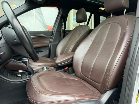 Used 2017 BMW X1 xDrive28i AWD/4WD image 10