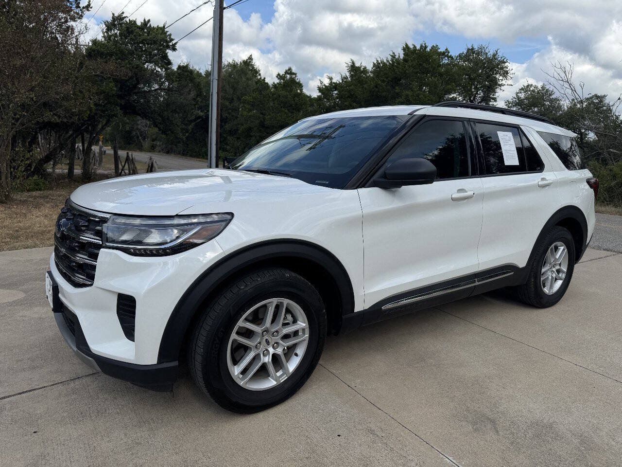 Used 2025 Ford Explorer Active RWD image 6