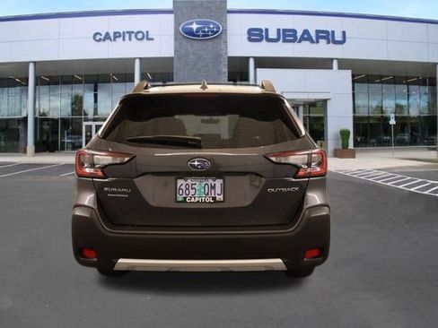 Certified 2025 Subaru Outback Limited AWD/4WD image 5