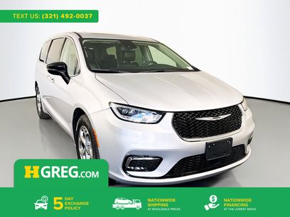 Used 2024 Chrysler Pacifica Limited