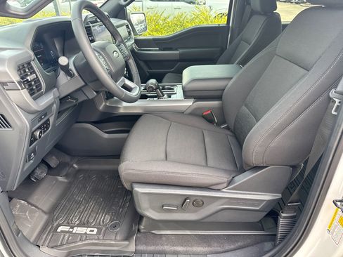 New 2025 Ford F150 XLT w/ Equipment Group 302A MID image 9