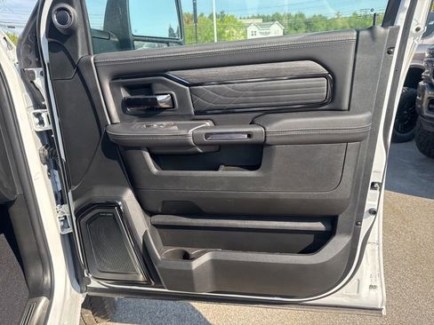 New 2026 RAM 2500 Limited AWD/4WD image 34