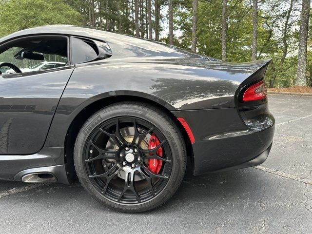 Used 2013 SRT Viper GTS w/ GTS Laguna Interior Pkg RWD image 10