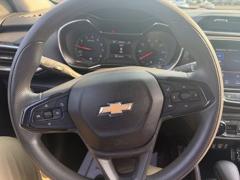 Certified 2023 Chevrolet TrailBlazer LT w/ Convenience Package AWD/4WD image 15
