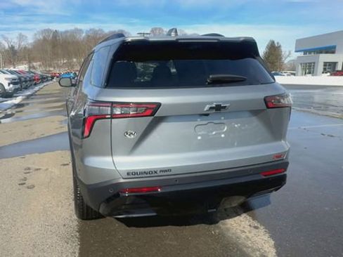 New 2026 Chevrolet Equinox EV LT w/ Convenience Package II FWD image 7