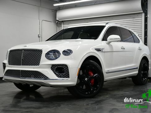 Used 2023 Bentley Bentayga AWD/4WD image 1