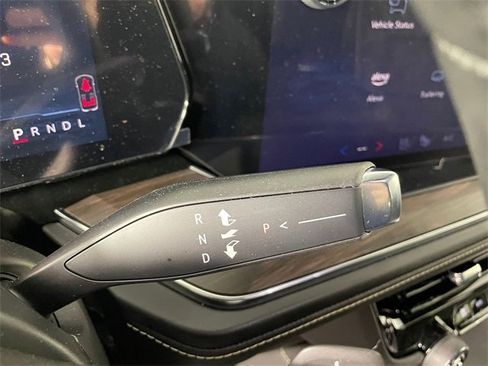 Certified 2025 Chevrolet Tahoe Premier image 10