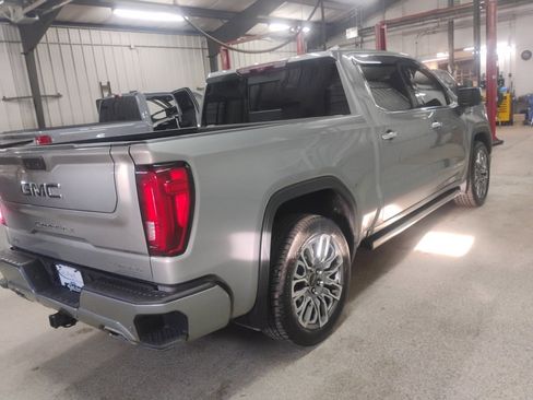 Used 2023 GMC Sierra 1500 Denali Ultimate image 30