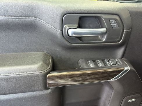 Used 2021 Chevrolet Silverado 1500 RST w/ Convenience Package II image 10