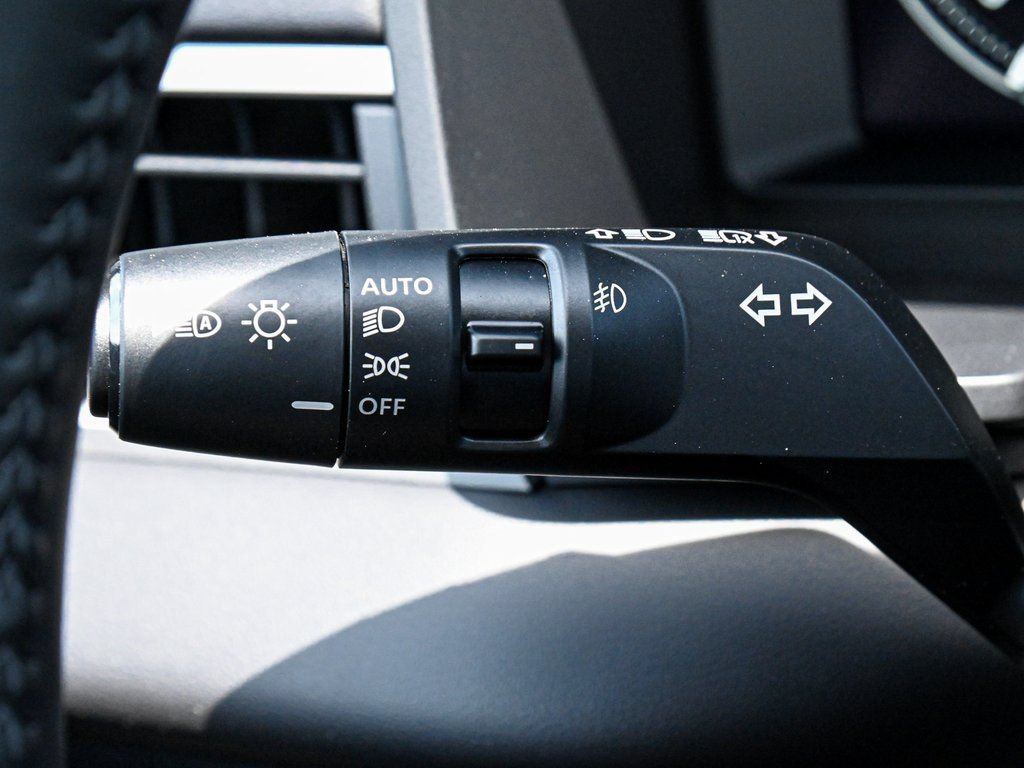 Used 2024 Mitsubishi Outlander SE AWD/4WD image 29