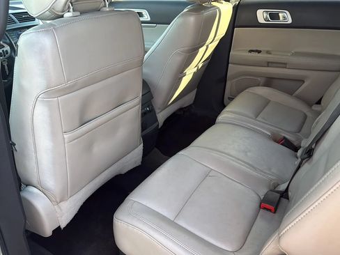 Used 2012 Ford Explorer XLT AWD/4WD image 10
