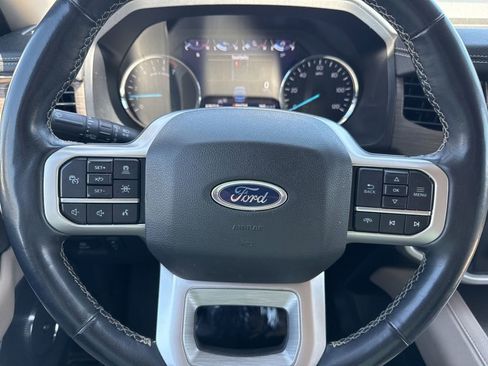 Used 2024 Ford Expedition Max Limited AWD/4WD image 4