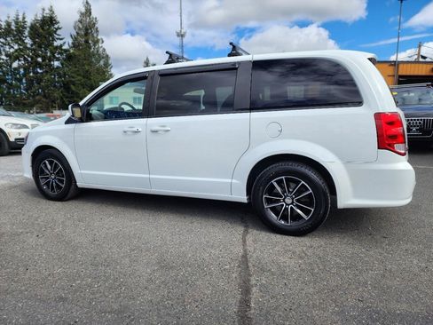 Used 2018 Dodge Grand Caravan GT FWD image 8