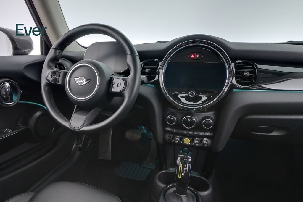 Used 2022 MINI Cooper SE FWD image 25
