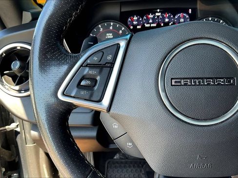 Used 2019 Chevrolet Camaro SS RWD image 9