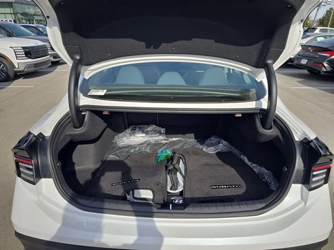Used 2025 Hyundai Sonata SE FWD image 22