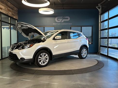 Used 2017 Nissan Rogue Sport SV AWD/4WD image 24