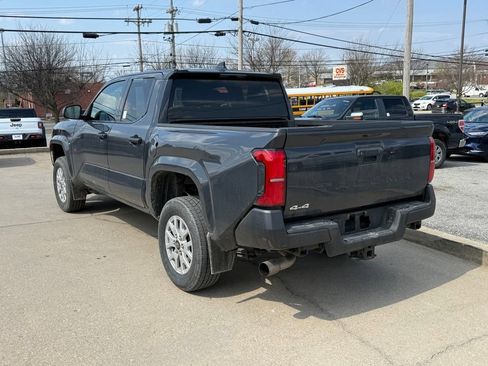 Used 2024 Toyota Tacoma SR image 9