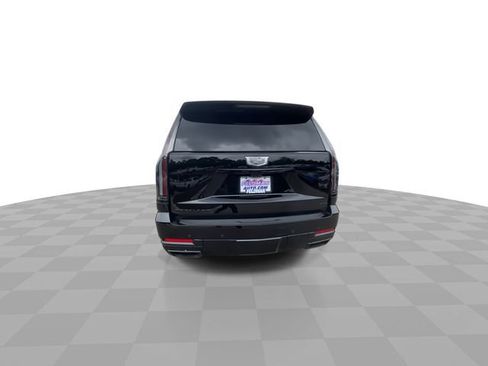 Used 2025 Cadillac Escalade ESV Sport Platinum w/ LPO, ONYX Package AWD/4WD image 9