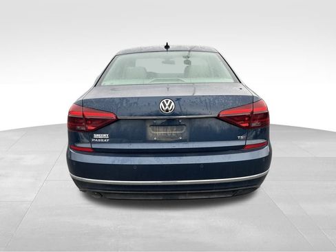 Used 2019 Volkswagen Passat 2.0T SE R-Line image 6