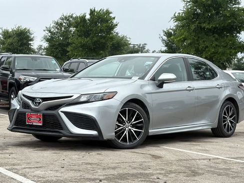 Certified 2024 Toyota Camry SE FWD image 42