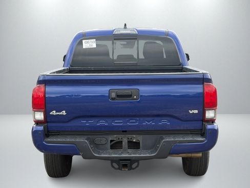 Used 2023 Toyota Tacoma SR5 AWD/4WD image 4