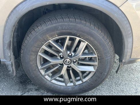 Used 2021 Nissan Rogue S image 8