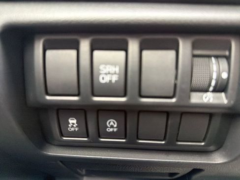 Certified 2024 Subaru Forester Base image 48