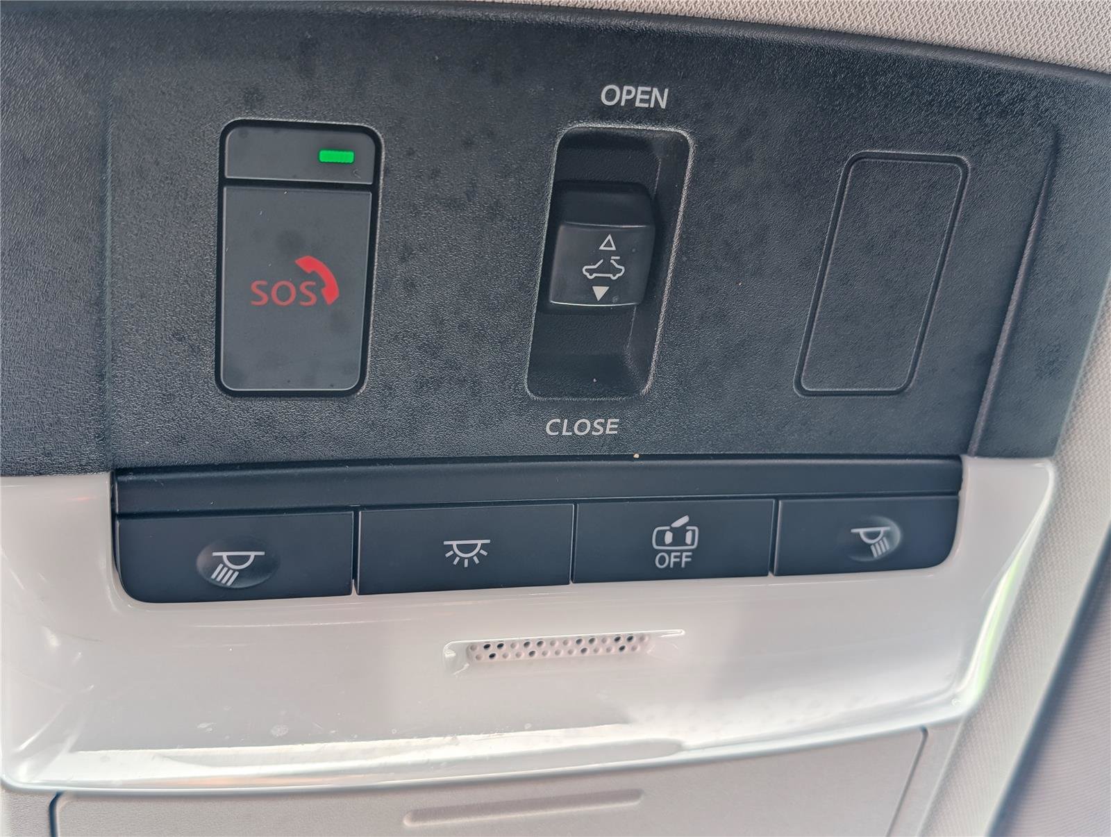 Used 2024 Nissan Altima 2.5 SR w/ SR Premium Package FWD image 31