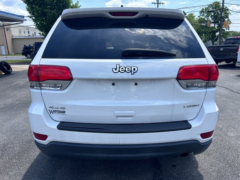 Used 2014 Jeep Grand Cherokee Laredo w/ Quick Order Package 23E AWD/4WD image 4