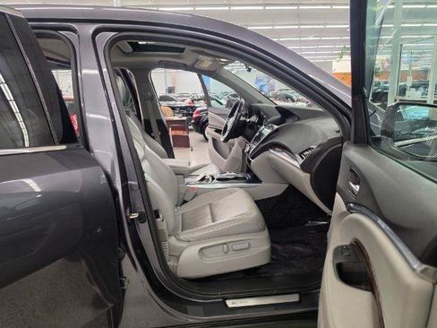 Used 2017 Acura MDX SH-AWD image 10