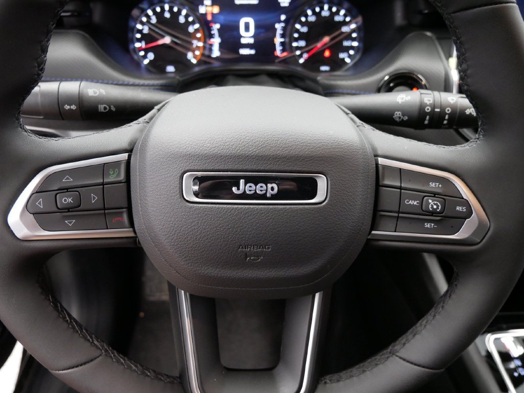 New 2026 Jeep Compass Latitude AWD/4WD image 22