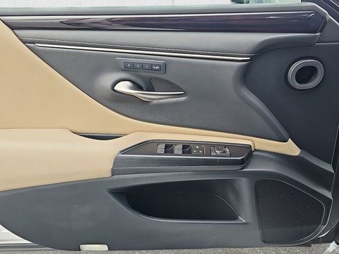 Certified 2020 Lexus ES 350 w/ Premium Package image 23