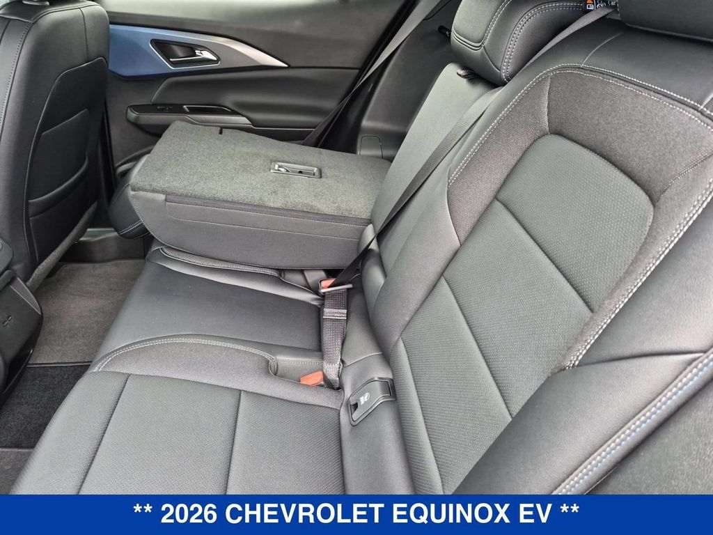 New 2026 Chevrolet Equinox EV LT AWD/4WD image 15