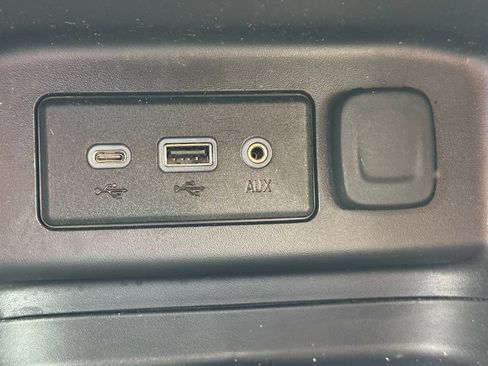 Used 2024 Chevrolet Equinox LT w/ Driver Convenience Package AWD/4WD image 27