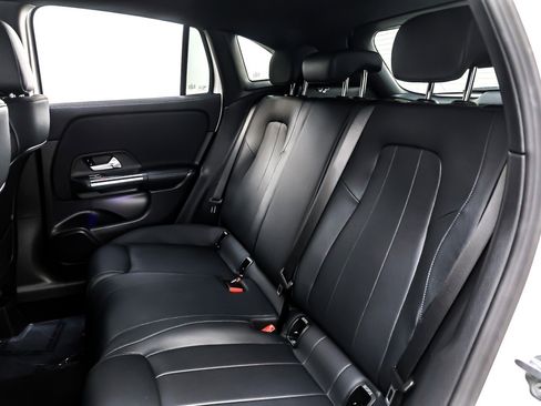 Certified 2023 Mercedes-Benz GLA 250 4MATIC w/ Premium Package image 8