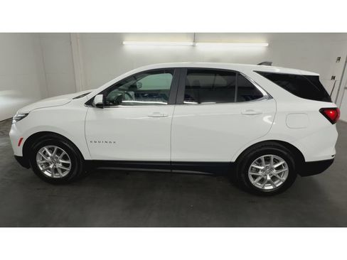 Used 2024 Chevrolet Equinox LT FWD image 5