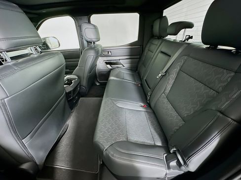 Used 2025 Toyota Tundra Limited image 29