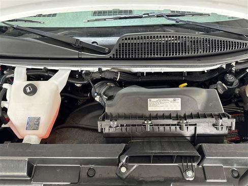 Used 2025 GMC Savana 2500 w/ Driver Convenience Package RWD image 20