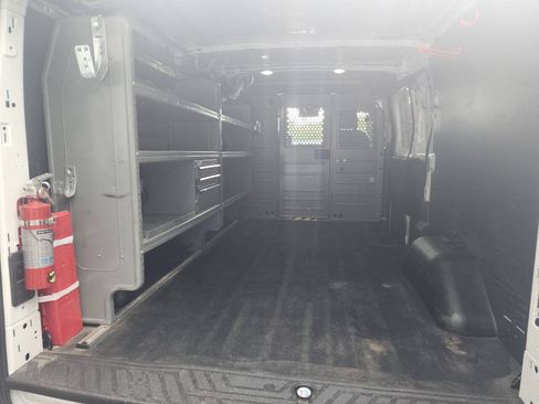 Used 2018 Ford Transit 150 130 Low Roof RWD image 10